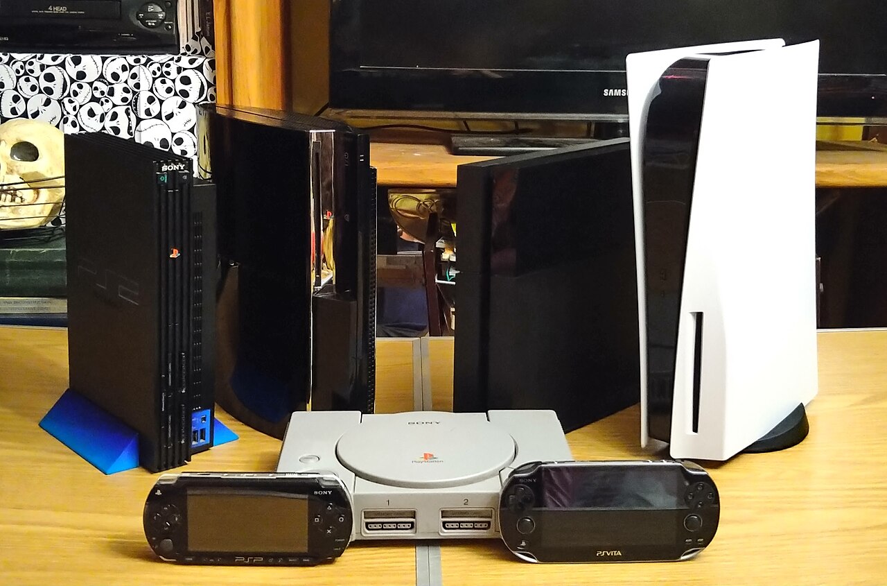 Top 7 accessoires PS5 indispensables en 2026